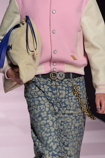 Look 62